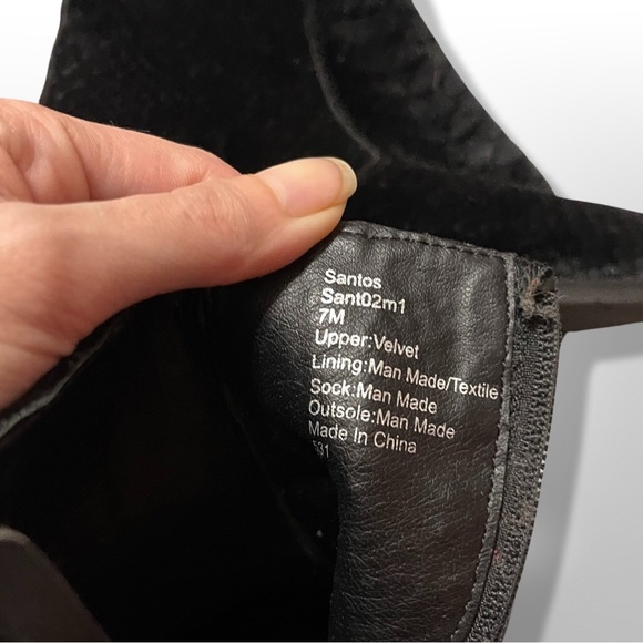 RARE VTG Steve Madden Crocodile Black Velvet SANTOS Chelsea Boots 7M - Picture 7 of 8